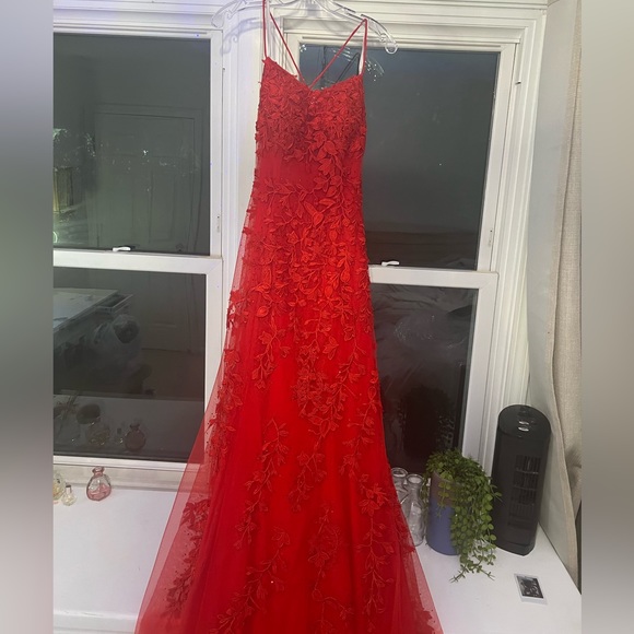 camille la vie beaded dress Beaded Embroidered Mesh Lace Trumpet Dress with Godets petite / 14 / red